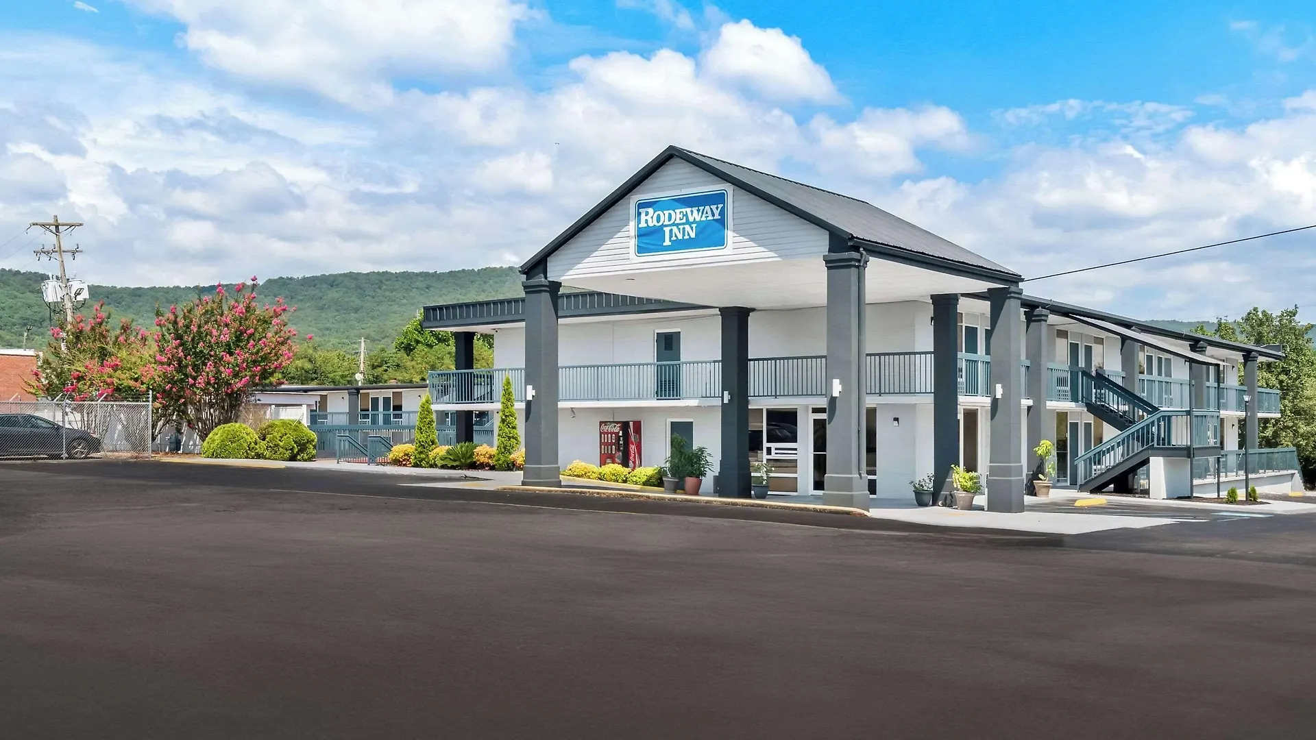 4 Smart Rodeway Inn Stays in the Appalachian Mountains